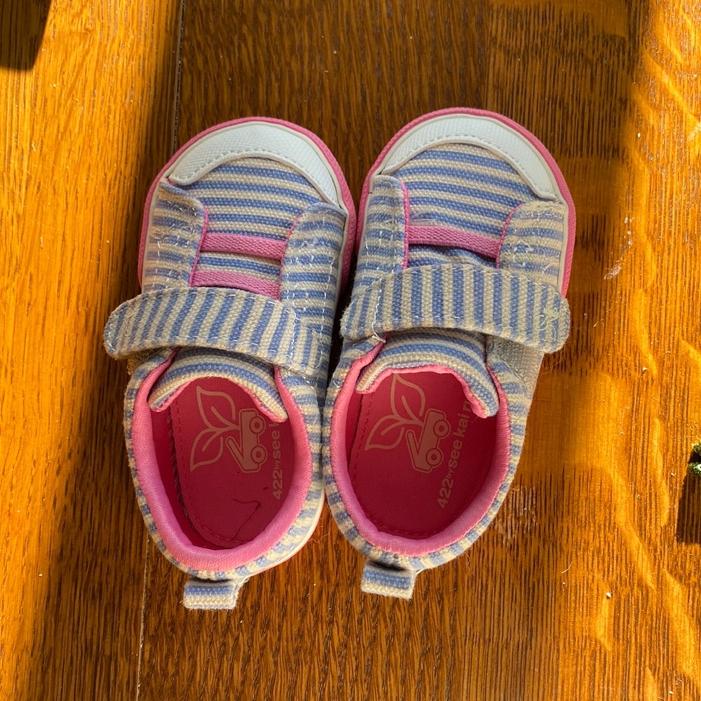 See Kai Run girls shoes size 5